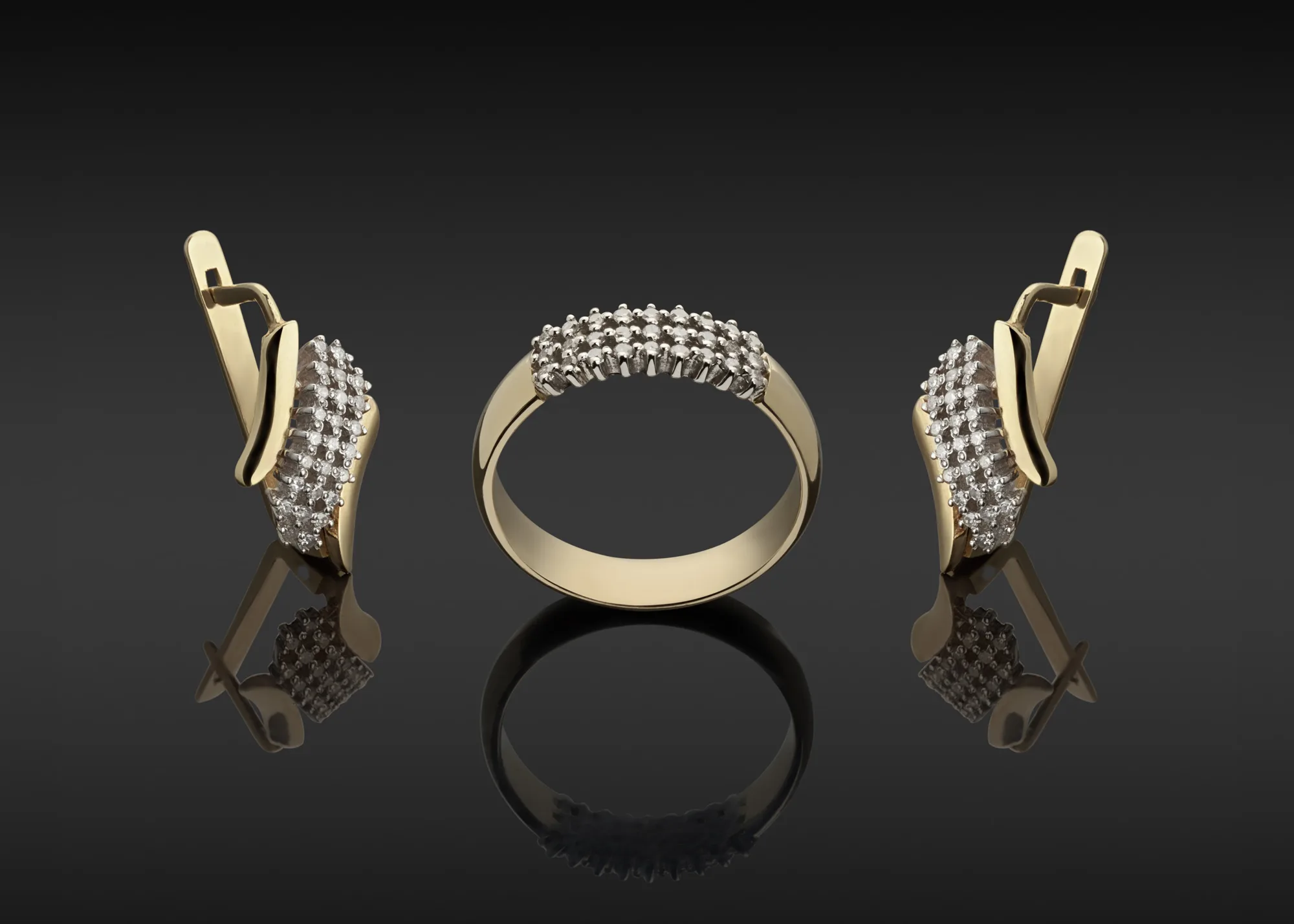 Jua hoop fashion earrings