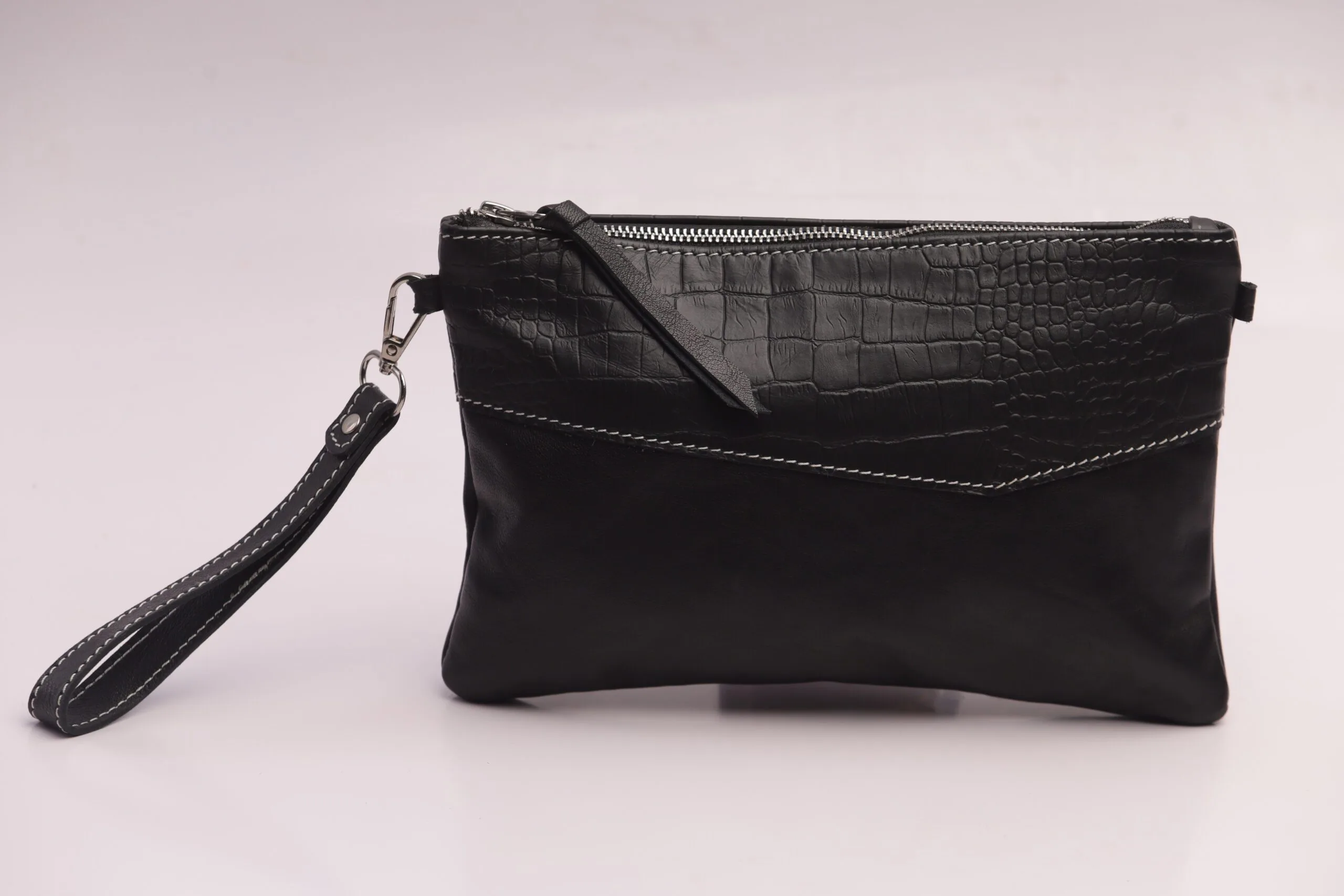 Leshy Clutch bag - Image 2