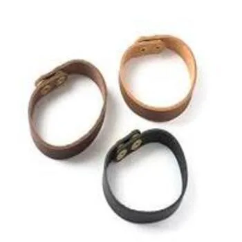 simple leather bracelet