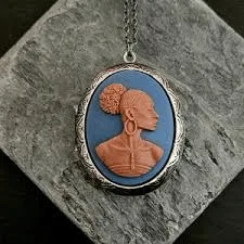 Beauty African Locket Jewelry