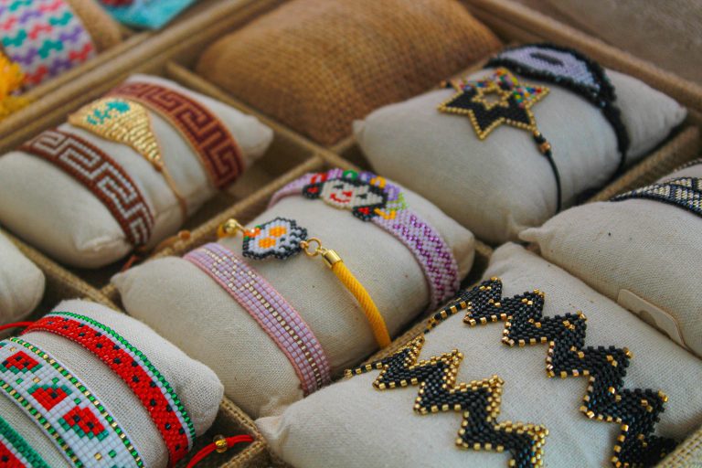 Exquisite Jewelry Collections